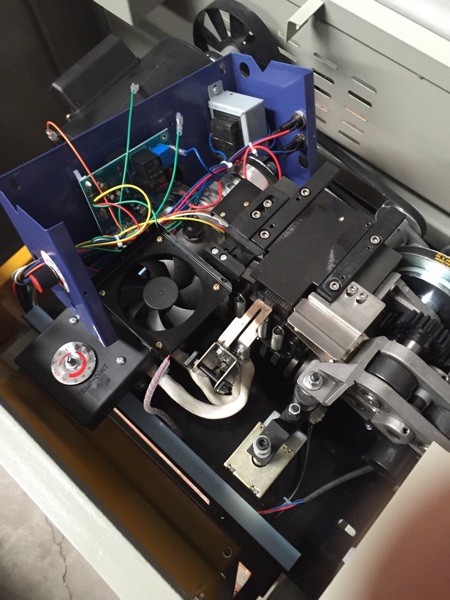 Baler core semi-automatic strapping machine