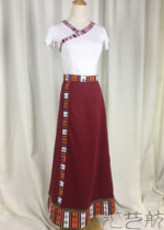 Womens adult Tibetan dance dress rehearsal to practice costumes Dingdang National University North Dance New