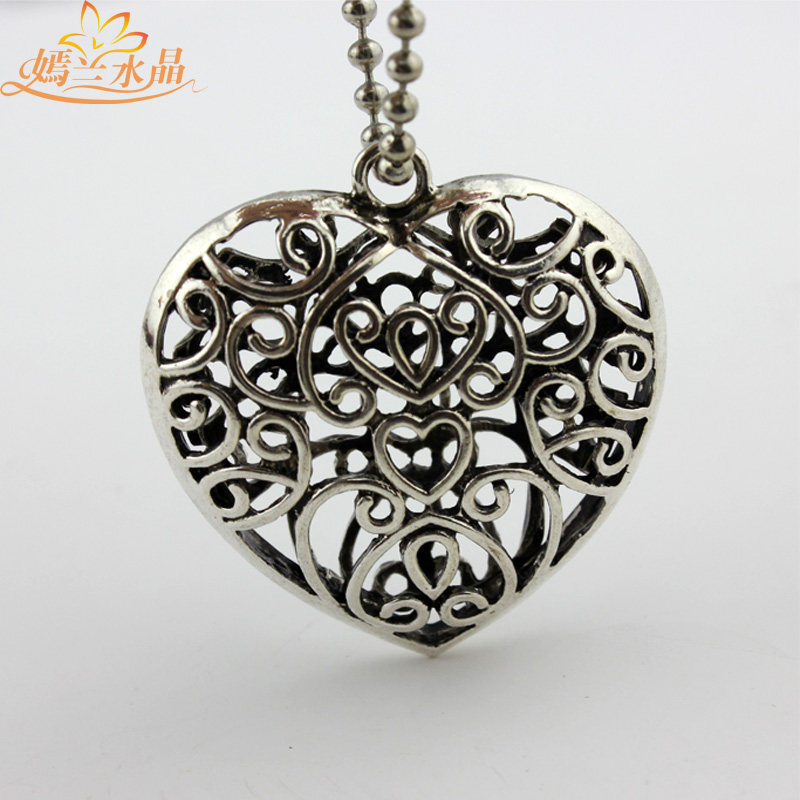DIY Jewelry Accessories Materials Exquisite Jewelry Ancient Silver Hollow Heart Pendant Sweater Chain Jewelry Yanlan New Products