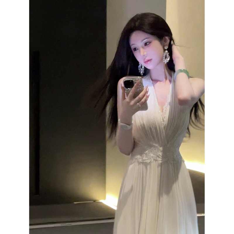 Sun Yaqiao [Silver Spring] Summer Light Luxury High-End Mulberry Silk Embroidery Beaded V-Neck Halter Dress