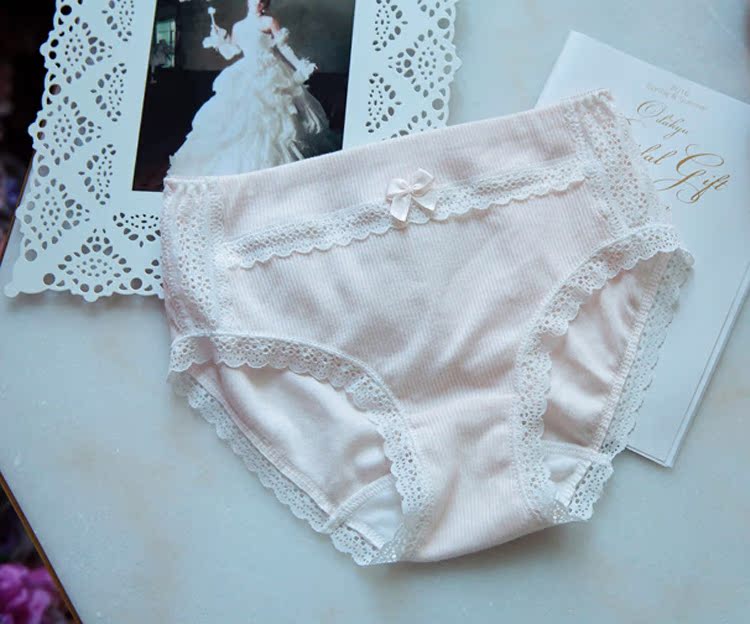 Mới dọc chủ đề nhỏ nơ ren ren bông cô gái đồ lót nữ tam giác đồ lót 3 lựa chọn màu sắc quần chip siêu nhỏ