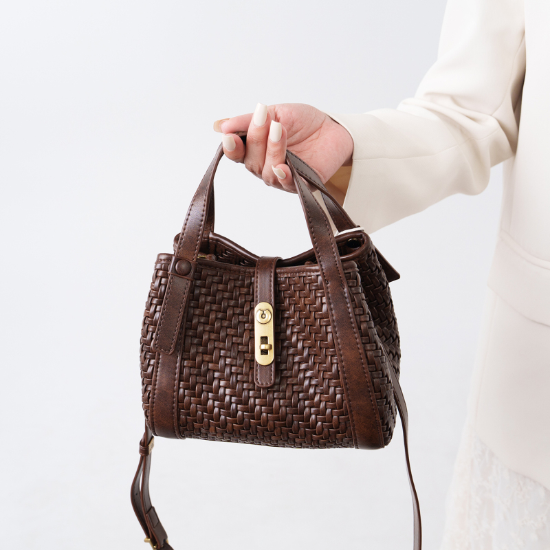 Celine Weiss Hand-Woven Tote Lunch Bag for Women 2026 New Casual Versatile Soft Leather Shoulder Crossbody Small Bag
