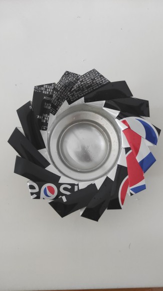 Pop can handmade storage cans Diy environmentally friendly handmade waste with handmade finished products