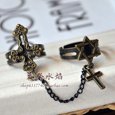 Sacred Light Chain European and American Gothic Vampire Retro Personality Punk Inverted Cross Hexagram Double Ring Sacred Light Chain European and American Gothic Vampire Retro Personality Punk Inverted Cross Hexagram Double Ring