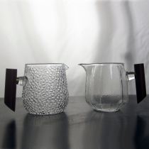 Heat resistant glass hammer grain fair cup inverted tea public cup wood side leaves the tea cup with a tea cup with a glass uniform cup of tea