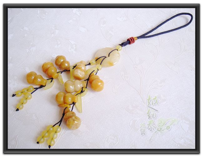 Natural Yellow Jade Gourd Foru Car Bag Pendant Apple Car Pendant Key Hanging Button Ping An auspicious 
