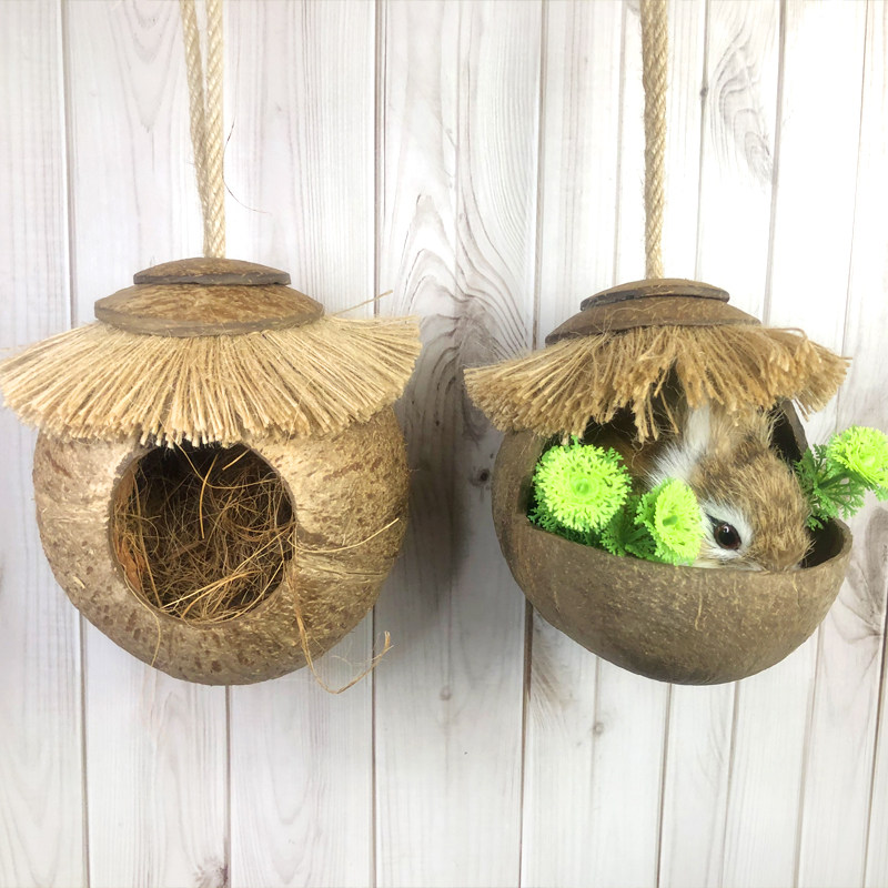 Natural coconut shell bird cage bird nest coconut shell honey quoll breeding nest parrot squirrel hamster hermit crab chinchilla nest