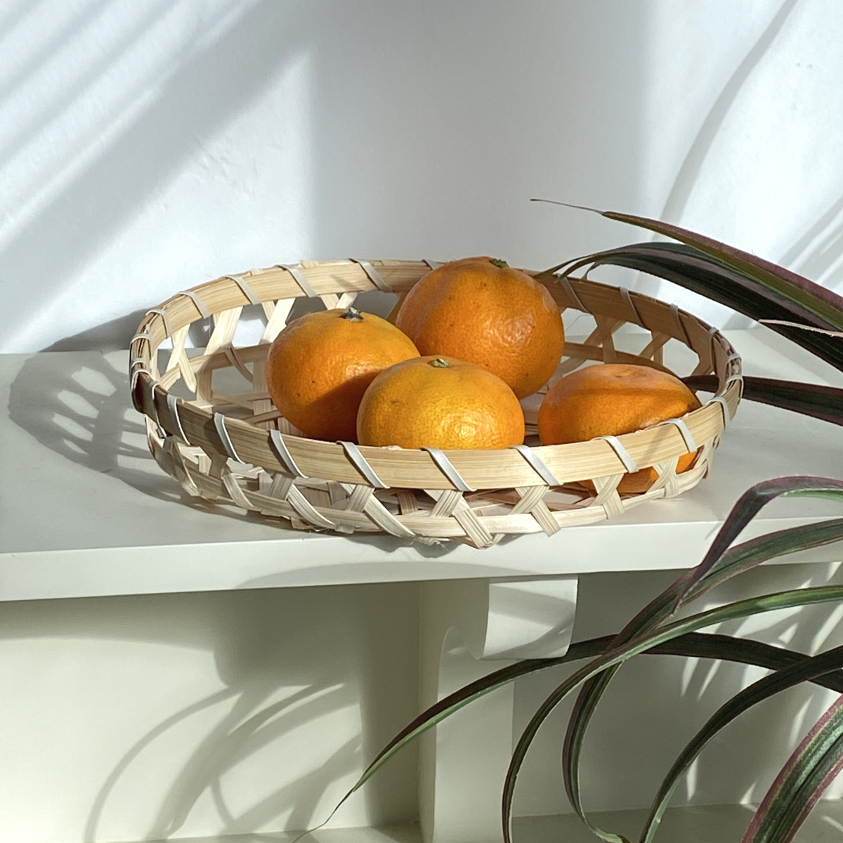 ins wind small fresh pure hand woven fruit basket mini bamboo woven round hexagonal basket bamboo product containing basket decoration