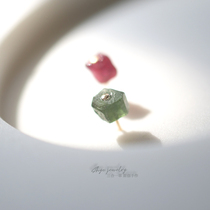 Special offer 10th-month Chenshi gift natural red and green tourmaline ore ore niche personality mini micro earrings