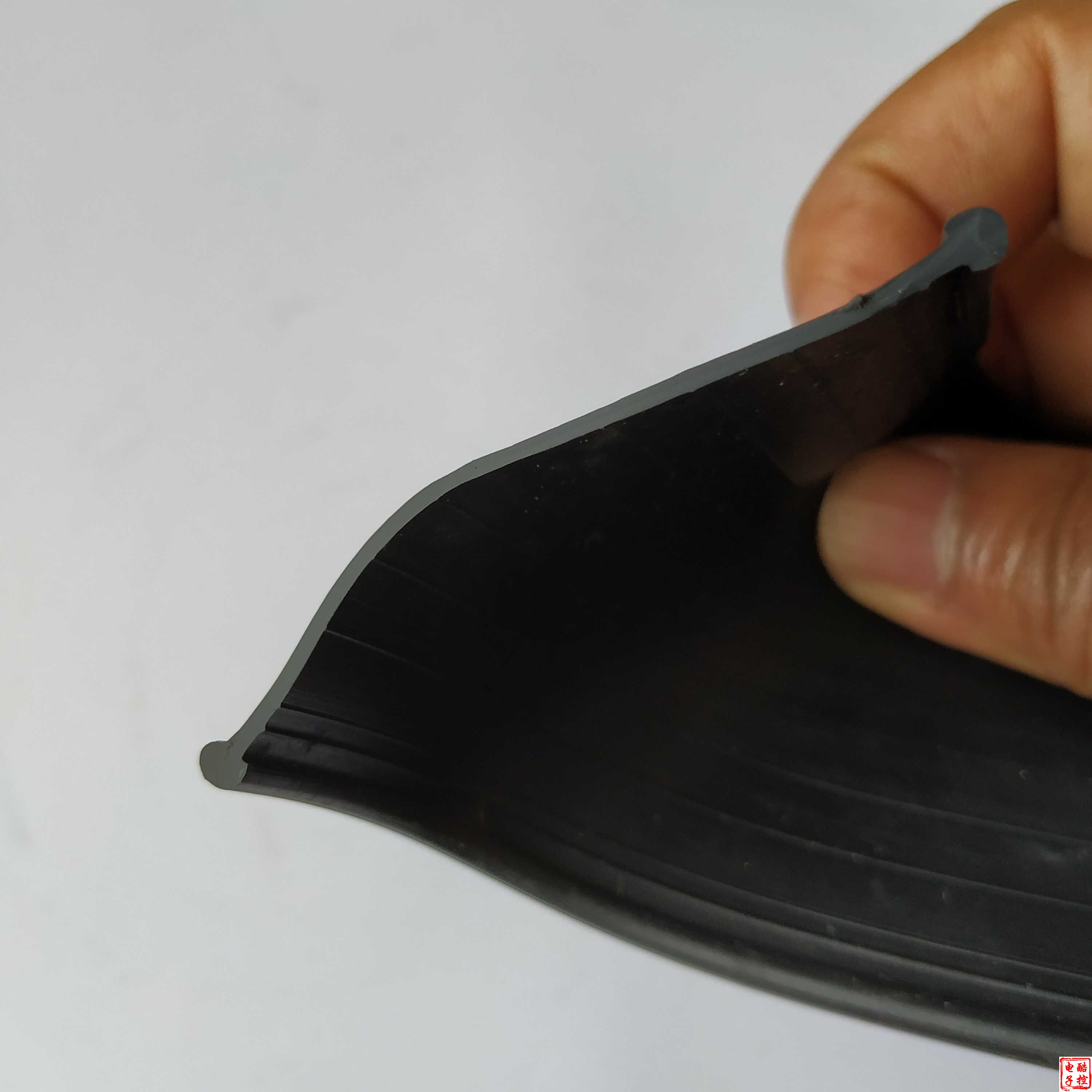 Garage door Industrial door bottom seal strip Pimp Automatic door bottom seal strip seal leather Garage door accessories