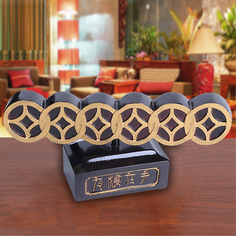 Li Cuming Mascot is rich in the building in hand with six big money