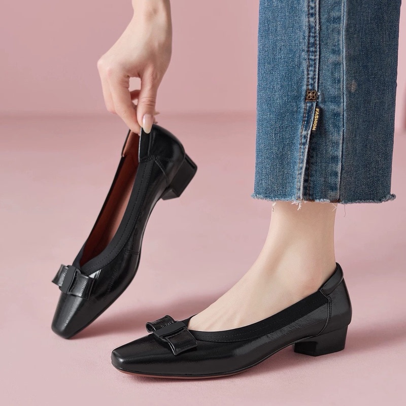 【Xiwen Premium】Eel-Pattern Calfskin Slip-On Chunky Heel Shallow Mouth Pumps 26101, Order Half a Size Smaller