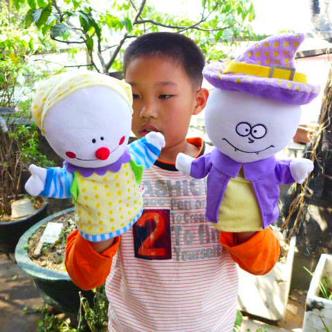Foreign trade original single magician hand puppet clown little monster hand puppet character hand puppet Halloween performance hand puppet