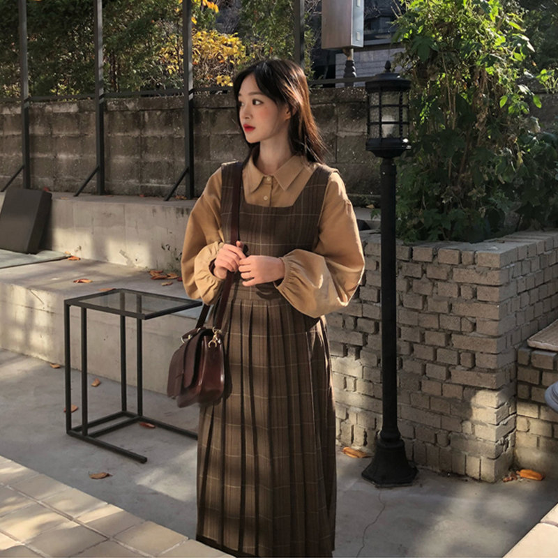 Japanese pregnant women autumn suit fashion two-piece fashion foreign style loose large size suspender dress pregnant woman dress