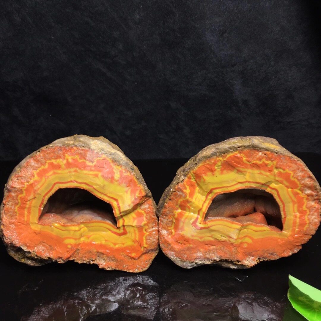 Jule Shanggu Warring States Red Agate Dawan Red Agate Bay Raw Material Red and Yellow Wire Collection