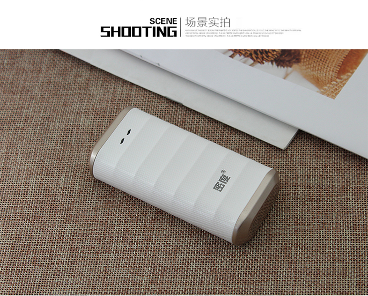 Mật độ P1 sạc kho báu 6000mAh điện thoại di động máy tính bảng phổ thông sạc nhanh mini cầm tay 2.1A cung cấp năng lượng di động