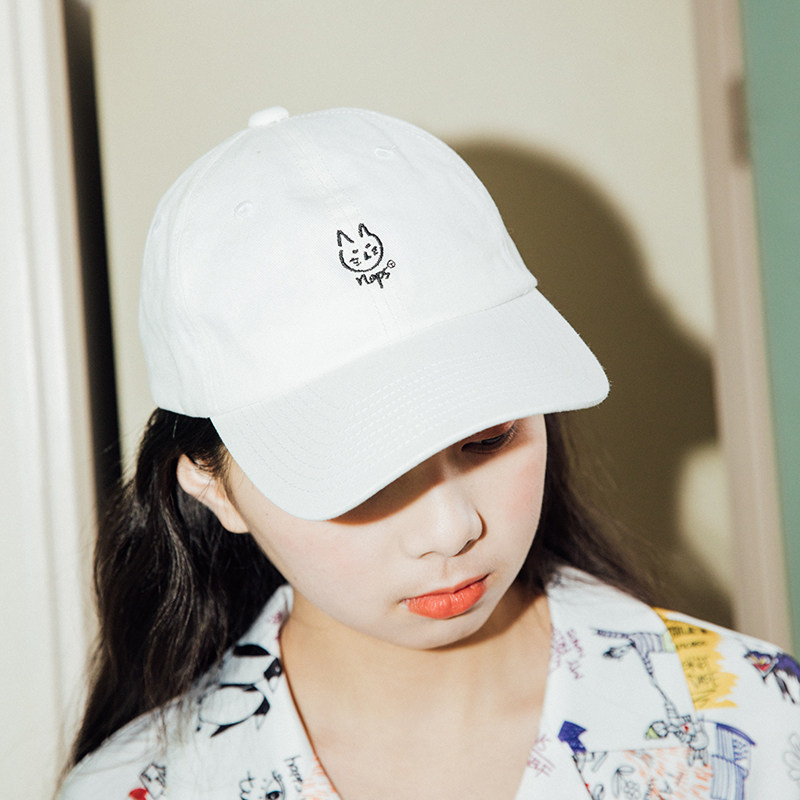 Nap homemade Japanese black and white embroidery cap female spring and summer new student wild baseball cap casual