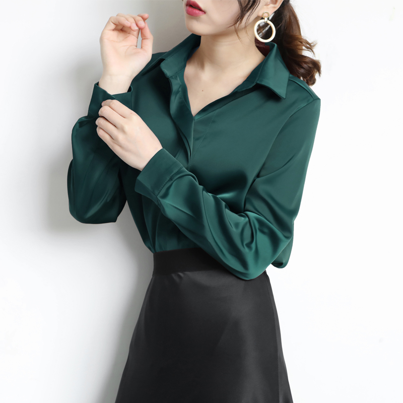 Retro Dark Green Shirt for Women, High-End Satin, Fashionable, Versatile, Loose, Slimming, Pullover, Elegant Ol Long-Sleeved Shirt