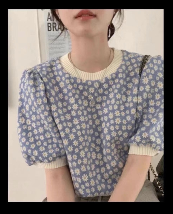 2021 summer new short section Round Collar Bubble Cuff Jacquard Knit Small Daisy Stir-fry Fine Wool Knit T-shirt Woman