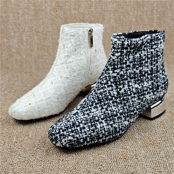 
Brand withdrawal of cabinets and clearance of women's shoes, plaid fabric women's short boots, single low heel fashion boots, side zipper boots