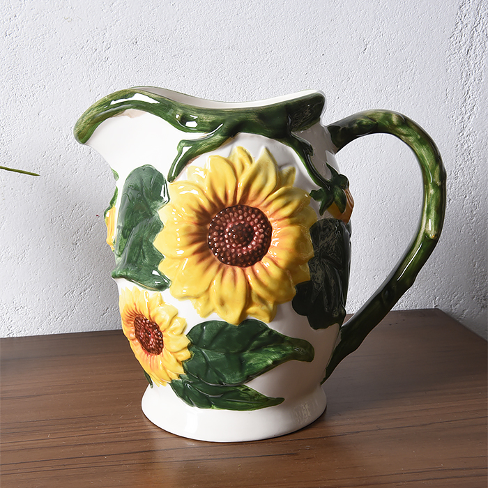 Exit Outer one-way Japanese Sunflower Relief Ceramic Flower Pot Vase Flower Illustrator European-style Home Field Garden Decorations Hem-Taobao