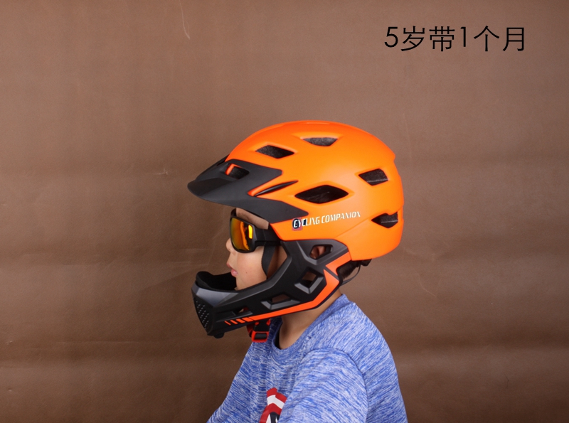 xe thăng bằng bike 8 CYCLINGCOMPANION gửi đồ bảo hộ với ánh sáng trẻ em trượt xe mũ bảo hiểm cân bằng mũ bảo hiểm xe cằm bảo vệ đầy đủ mặt mũ bảo hiểm - Smart Scooter 	xe thăng bằng strider pro