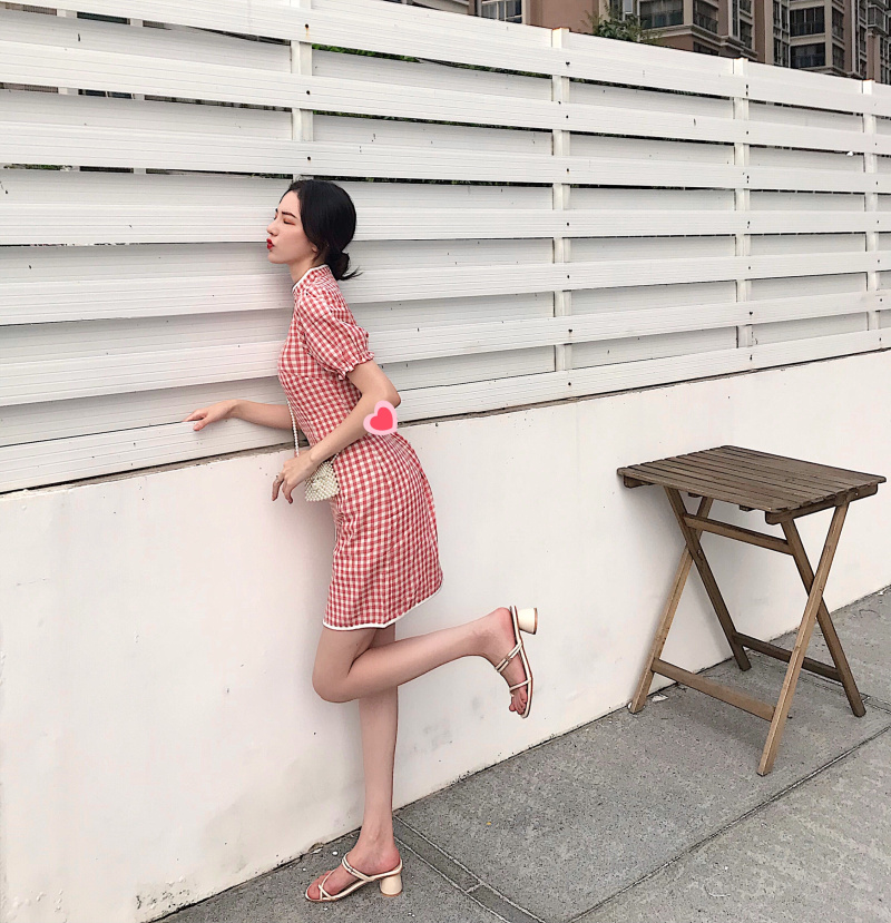 VK旗艦店 韓國風名媛文藝泡泡袖格紋改良旗袍短袖洋裝