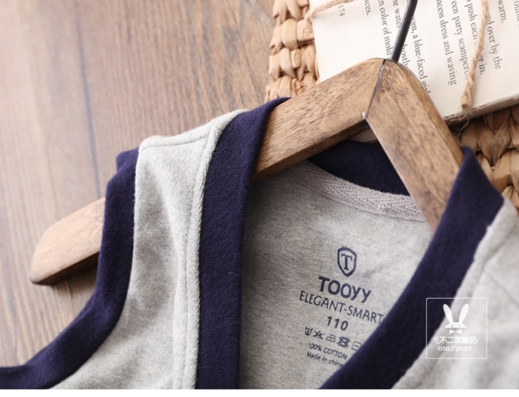 Áo vest cotton bé trai đơn giản giản dị 2018 mùa thu mới áo vest len bé trai mùa đông