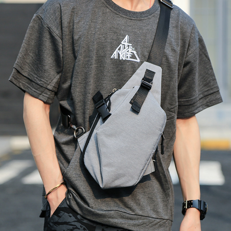 Trendy fashion chest bag men's single shoulder Messenger bag waist bag small satchel casual sports satchel small bag backpack