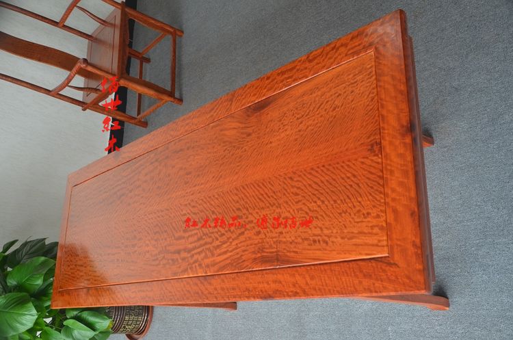 世 红木 台 cho bức tranh đồ nội thất Đài Loan - Bàn / Bàn bàn gỗ nguyên khối