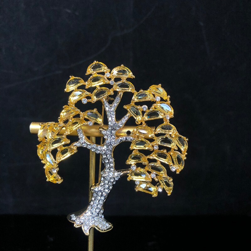 Lucky Fortune Tree Brooch Gold-Plated Copper Zircon Fashion Money Tree Pin Design Stylish Elegant Jewelry Lucky Fortune Tree Brooch Gold-Plated Copper Zircon Fashion Money Tree Pin Design Stylish Elegant Jewelry