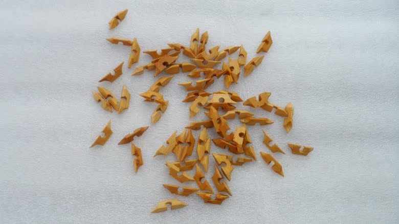 Musical instrument board huqin code opera board huqin code professional cqin yard manufacturer direct sales per only 3 yuan