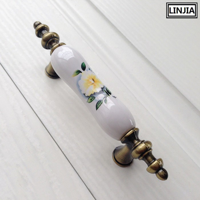 European tea lace marginal pattern of yellow ceramic green cupboard drawer drawer closet door handle