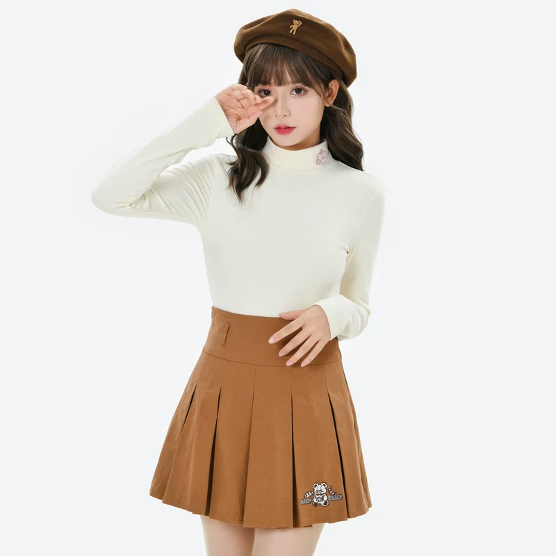 森女部落 Cute base body-friendly demi-season fitted T-shirt, with embroidery, high collar