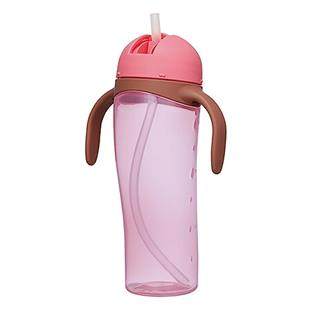 Pigeon baby imported from Japan learns to drink penguin cup for children