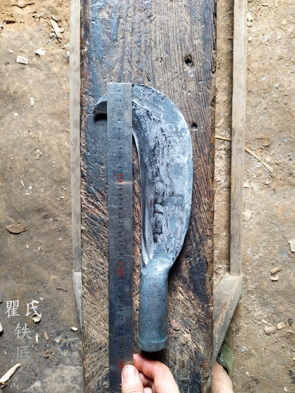 Qu's blacksmith shop chopping wood knife cutting tree knife agricultural tools camping tools mowing knife high hardness sandwich steel no sharpening knife