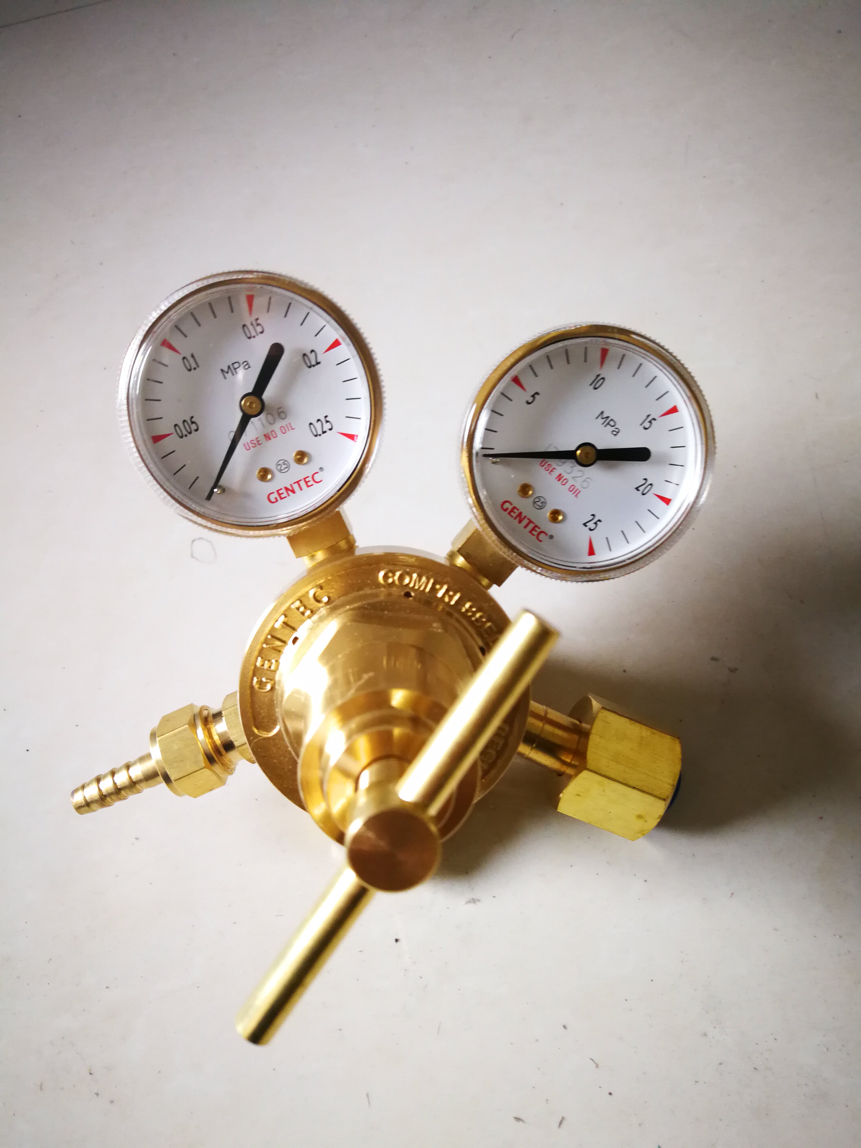 Czech Acute GENTEC Full Copper Air Pressure Reducer 152Q Series Pressure Reducing Pressure Reduction Table Laboratory Industrial Steel Bottle