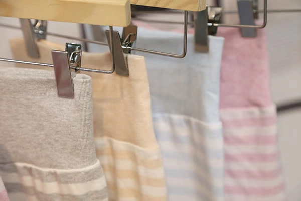 Mùa thu đông 2018 eo cao và eo chăm sóc bụng sọc nhiệt đồ lót trẻ em mùa thu quần áo bé gái màu cotton phục vụ nhà đồ bộ mặc nhà cho bé