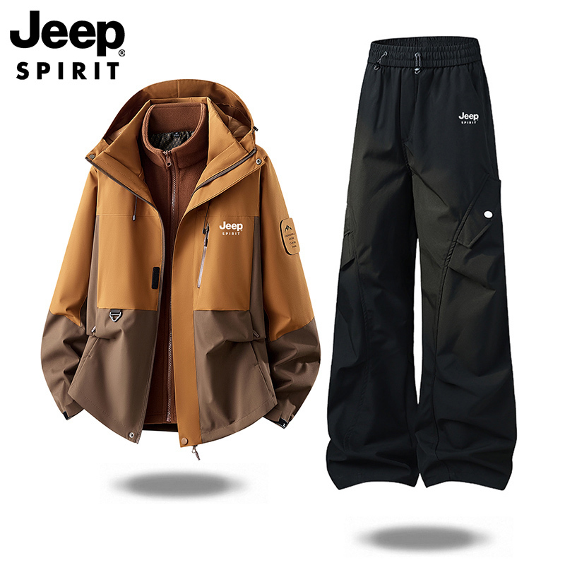Jeep Three-In-One Windproof and Waterproof Jacket Set for Men, Outdoor Sportswear, a Set of Overalls and Jacket Jeep Three-In-One Windproof and Waterproof Jacket Set for Men, Outdoor Sportswear, a Set of Overalls and Jacket