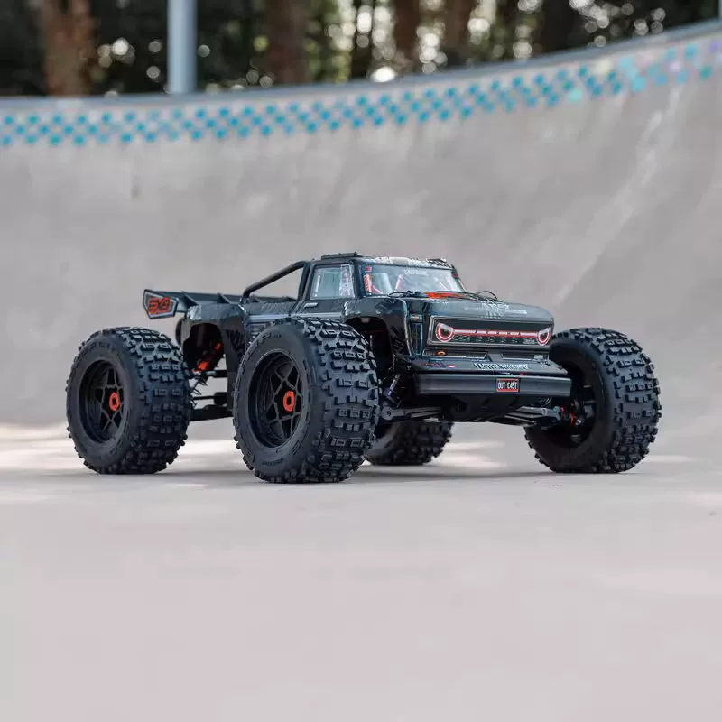 ARA5810V2T1 ARRMA 1/5 изгнанники странники EXB RTR красноглазый бродяга трюки