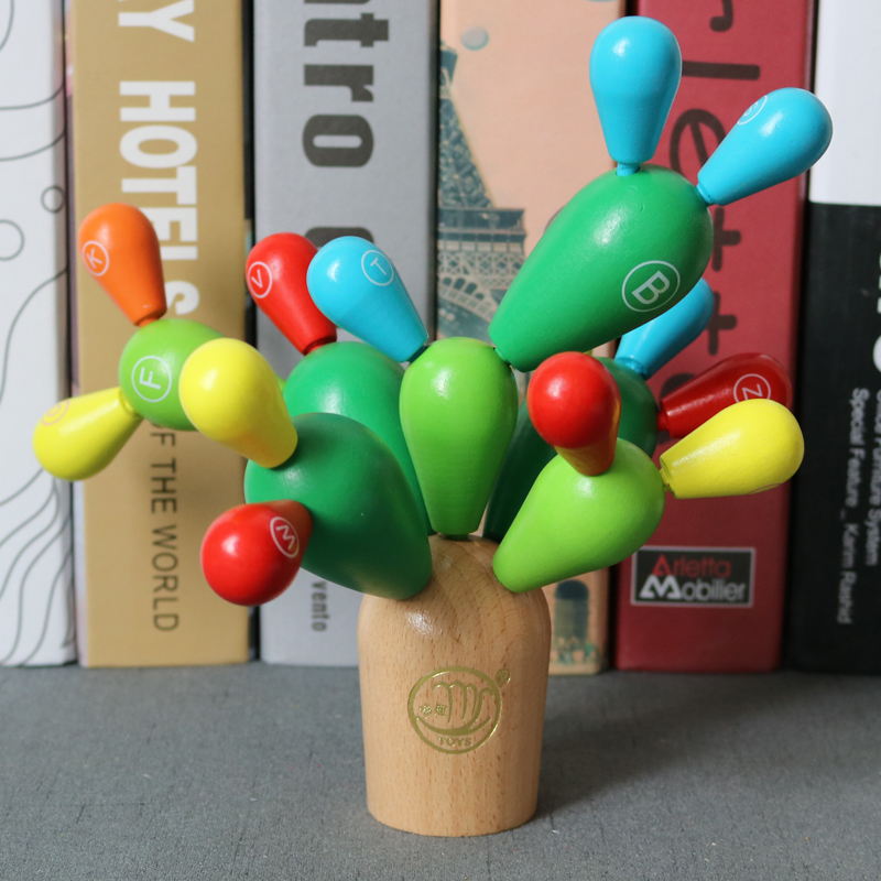 Monte's early teaching toys 1 - 3 years old cactus insert insertion wood enlightenment grasp kindergarten desktop playing