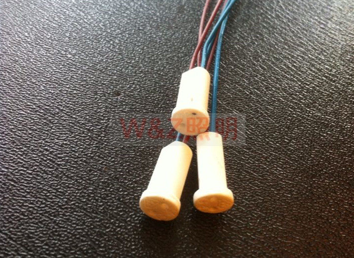 G4 spotlight lamp foot energy-saving lamp cup lamp holder lamp foot ceramic magnetic head high temperature resistance