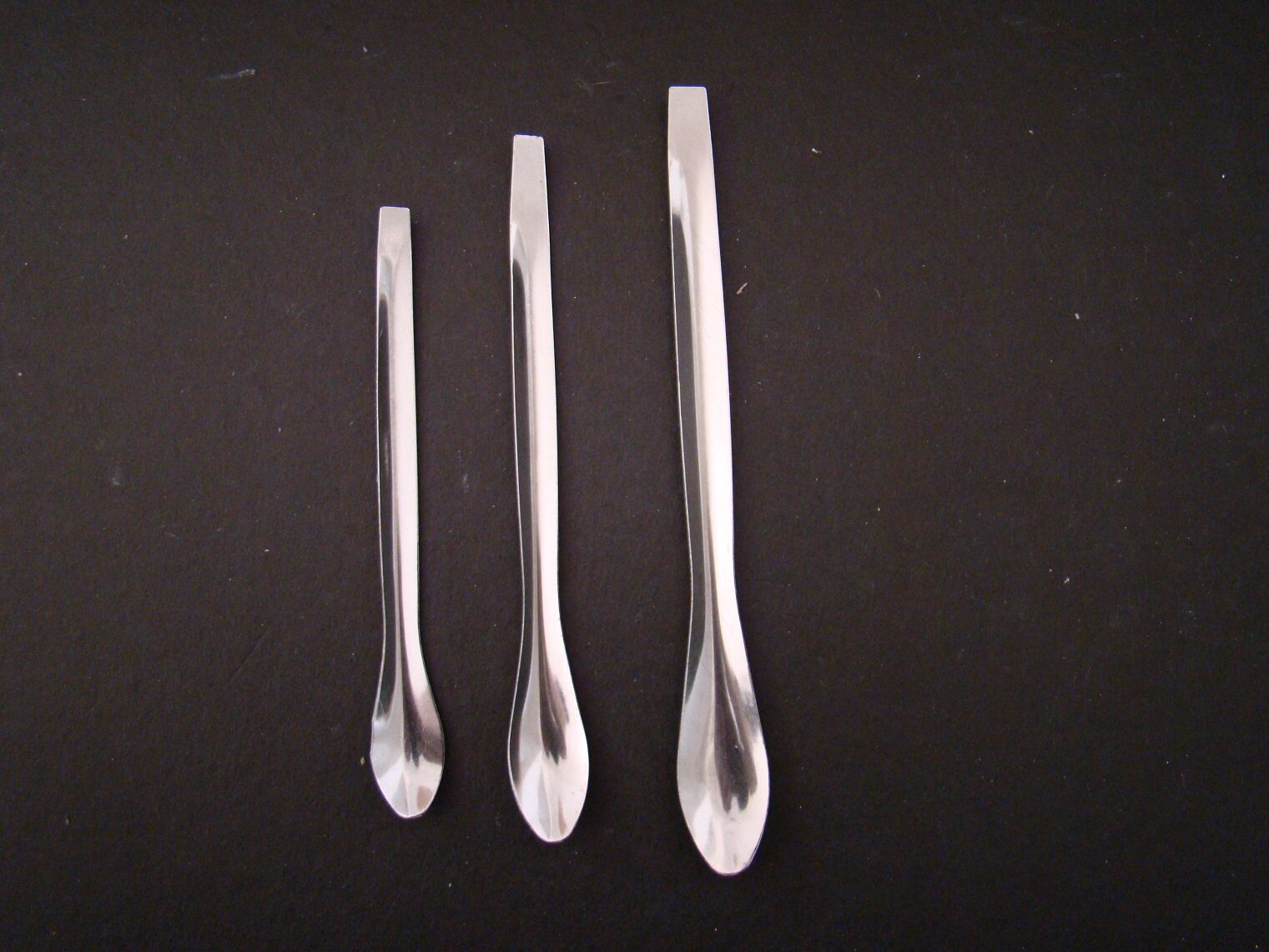 Single - head high - quality stainless steel spoon three groups of large medium - medium - sized medium - sized spoon brands