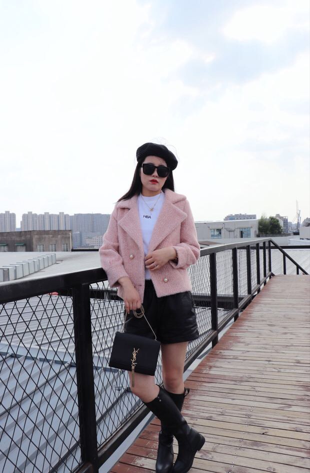 Phần thưởng cho thấy mùa đông thanh lịch mới mỏng bờm vàng ngắn chiếc áo khoác nhung nữ áo khoác nữ 66R2 áo khoác nữ hàng hiệu