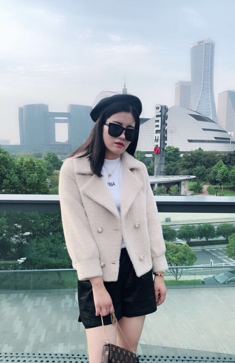 Phần thưởng cho thấy mùa đông thanh lịch mới mỏng bờm vàng ngắn chiếc áo khoác nhung nữ áo khoác nữ 66R2 áo khoác nữ hàng hiệu