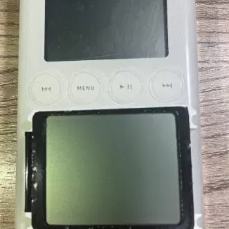 Экран игрока 3 -го поколения iPod, (разобранный ЖК -экран)