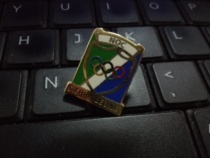 Значок Олимпийских игр 2012 года в Лондоне Значок Олимпийского комитета Сьерра-Леоне Значок НОК Сьерра-Леоне