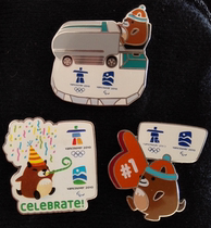 2010 Vancouver Winter Olympics Badge Paralympic Mascot MUKMUK Christmas Venue Service Badge Single
