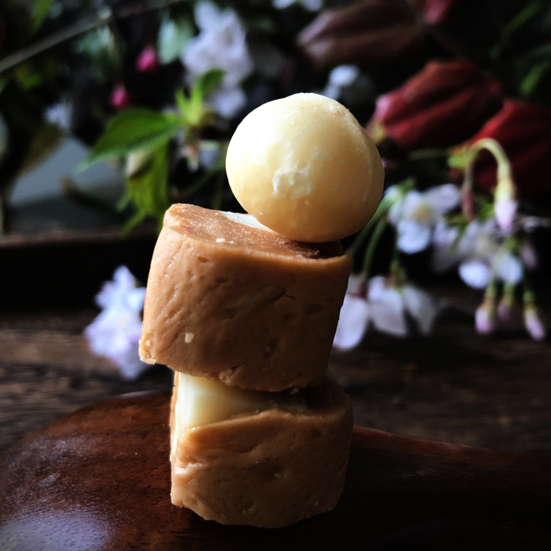 Handmade by Su Xi Sea Salt Milk Pastry, Handmade Caramel Toffee Pastry, Non-Almond, Low-Sweet Macadamia Nut Version