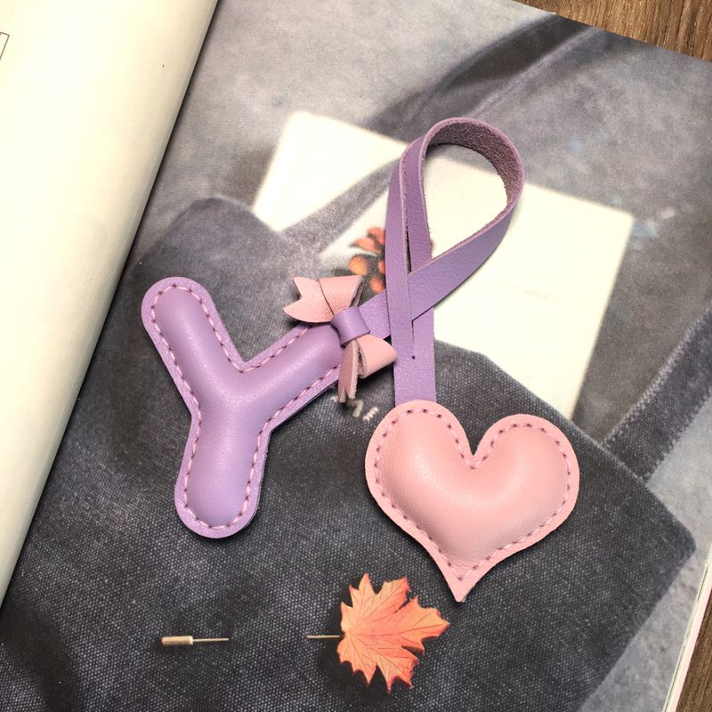Handmade Genuine Leather Bag Pendant for Girls, Letter Heart Accessory, Couple's Personalized Birthday Gift, Best Friend Gift, Keychain